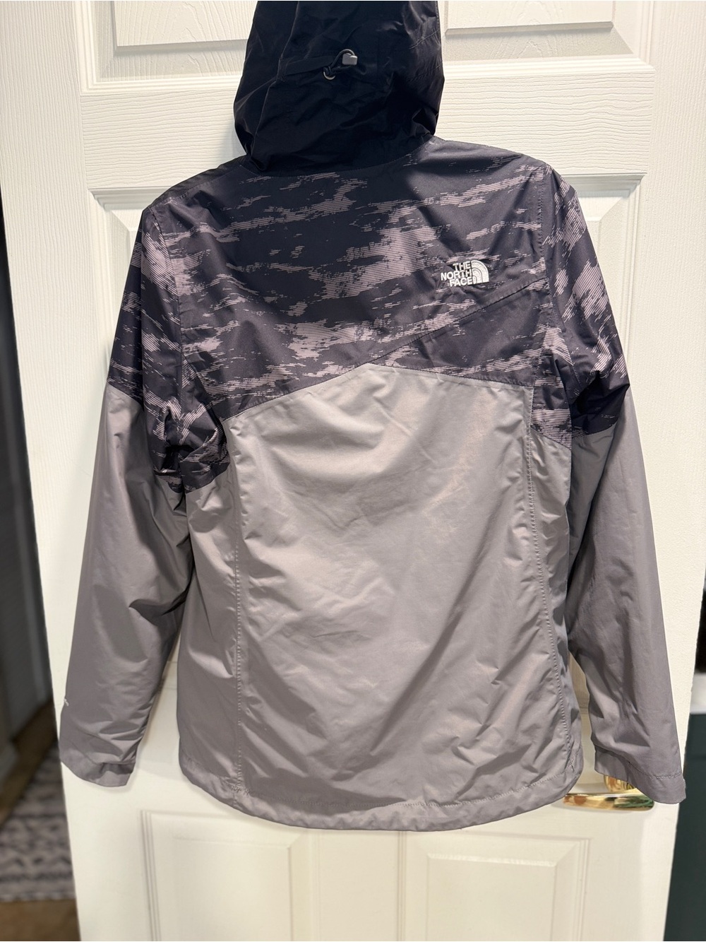 The North Face 2-in-1 DryVent Jacket Womens Medium Gray Camo Fleece - Picture 4 of 16